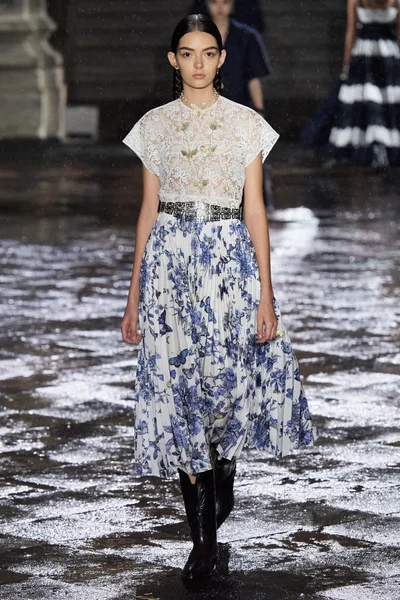 Look 63